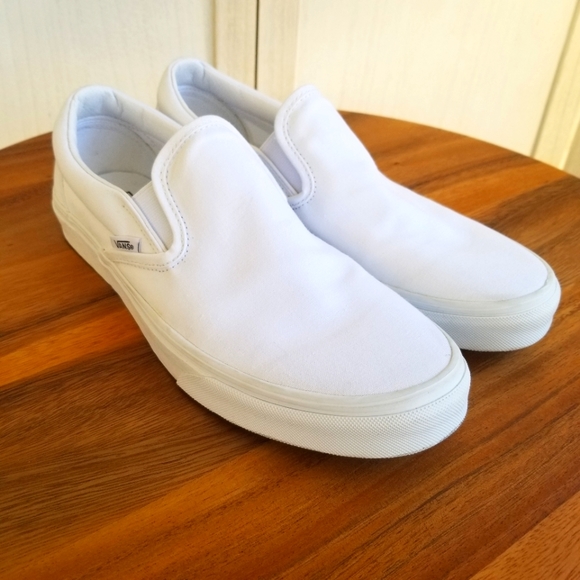 Vans Other - Vans Men’s Classic White Slip On Shoe Size 10 NWOT